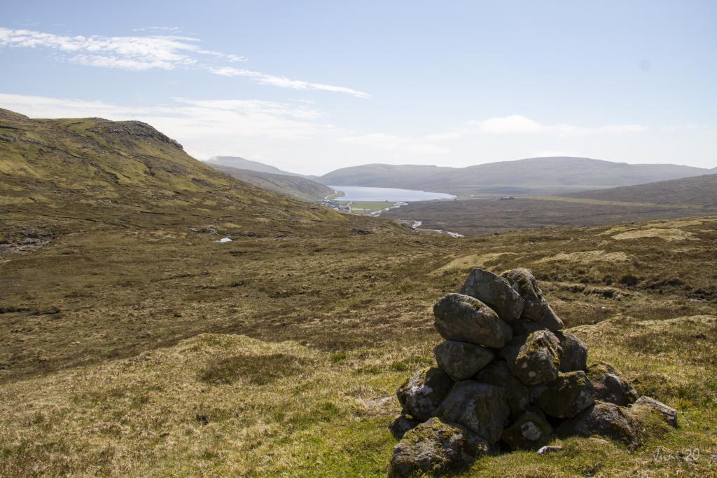 Hiking-Villagepath-Faroe-Islands-Oyrargjógv-Sørvágur