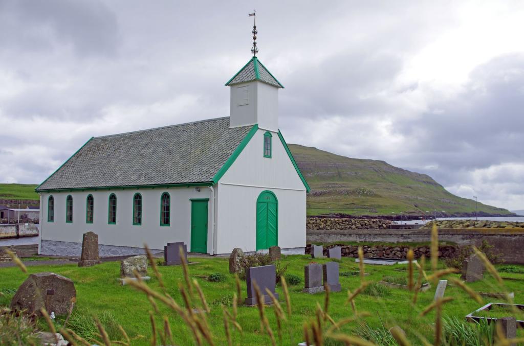 Nólsoy Church