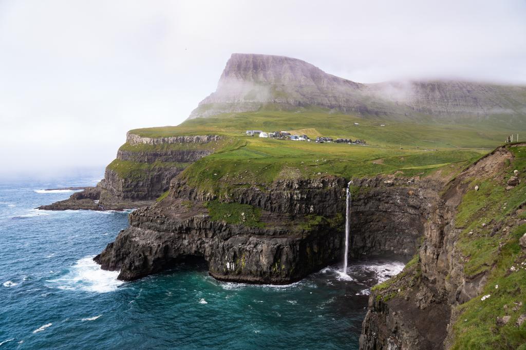 Múlafossur - the Waterfall in Gásadalur